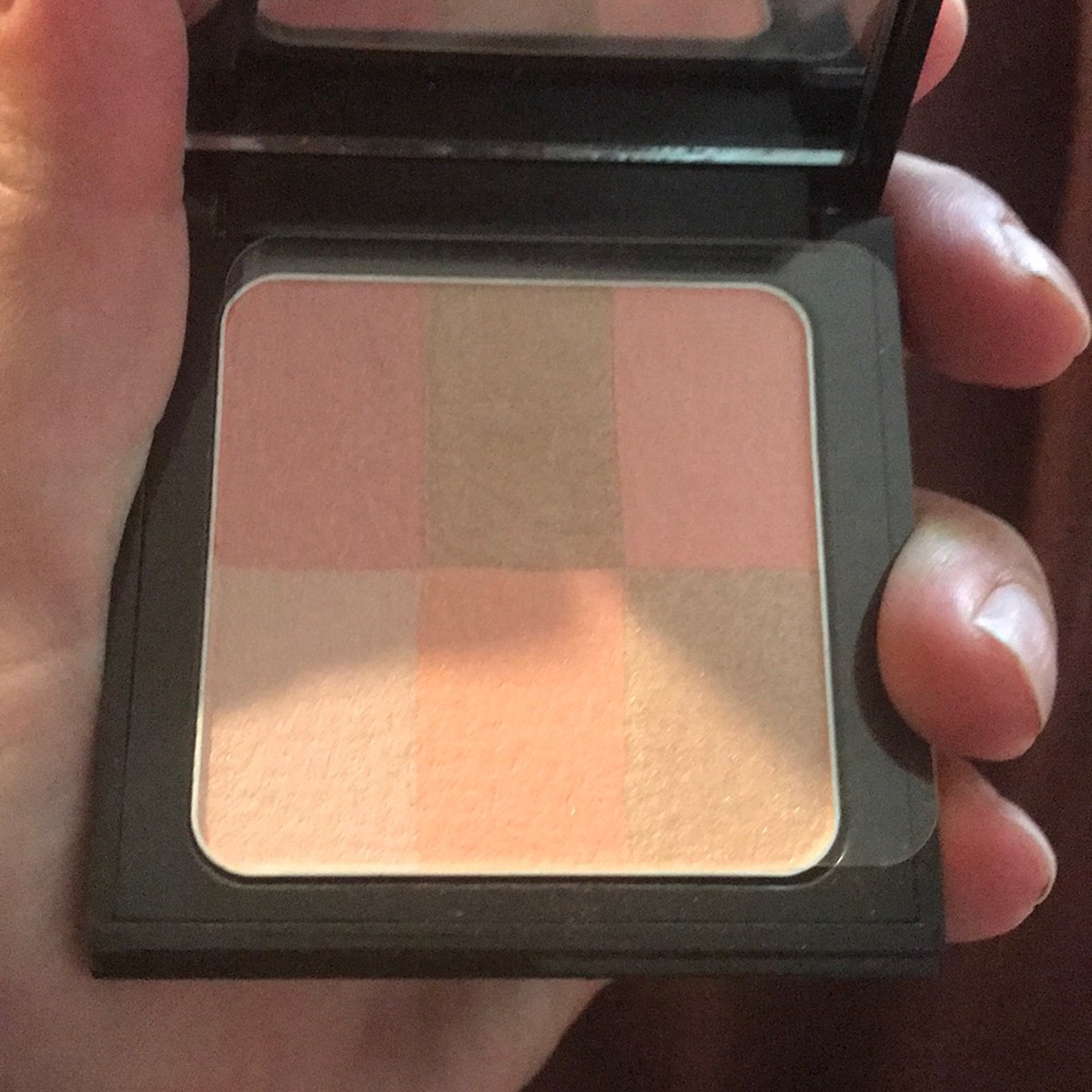 Bobbi Brown brightening brick